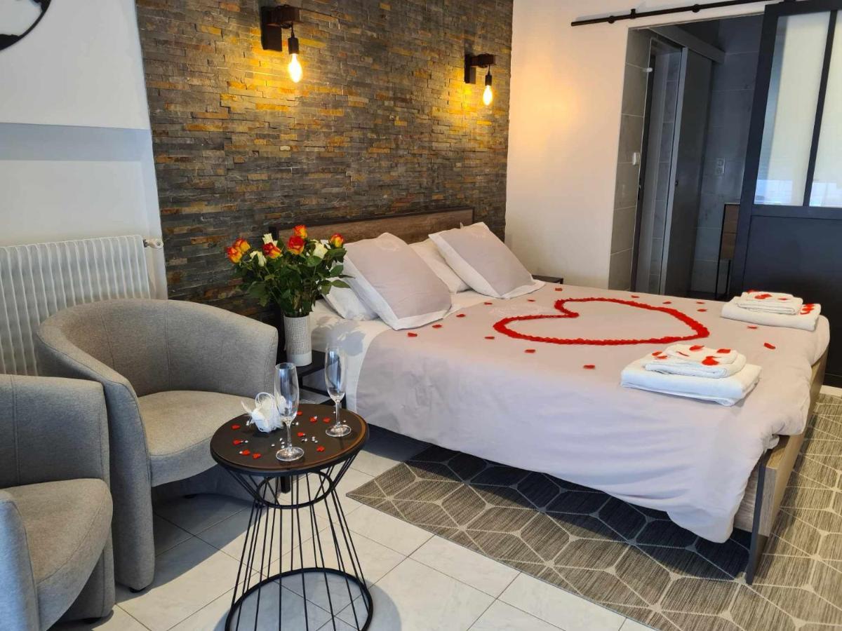 Au Bonheur Des Ruelles Bed & Breakfast Monpazier Luaran gambar